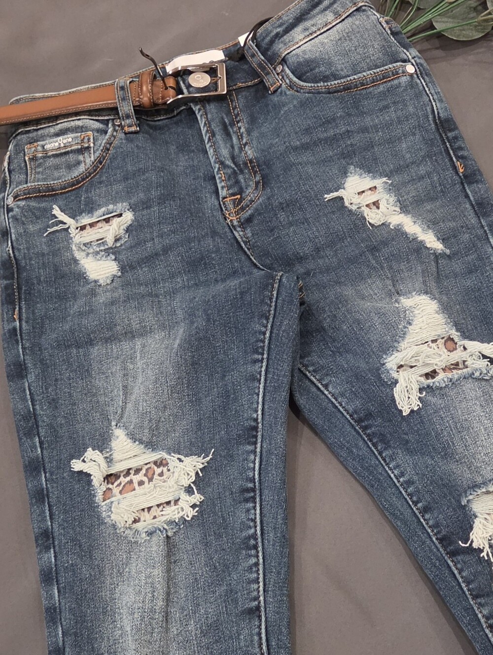 Insane Gene Mid Rise Ankle Skinny Jeans Size 3/25 NWT Leopard Distressed